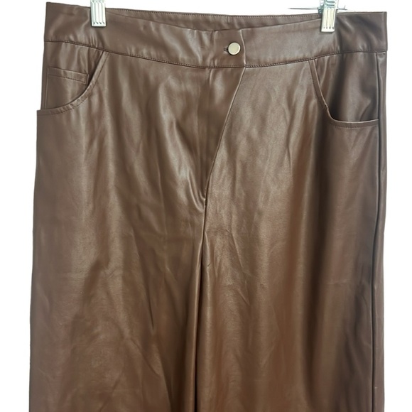 PrettyLittleThing Asymmetrical Waist Brown - Picture 3 of 6